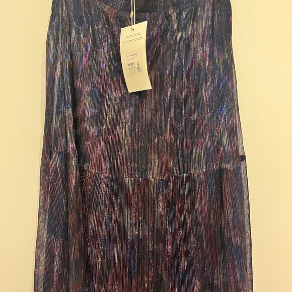 Boho maxi skirt with subtle shimmer - Picture 2 of 9